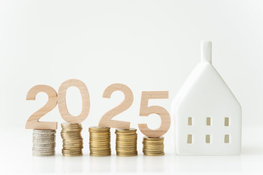 New Year 2025 money and house concept