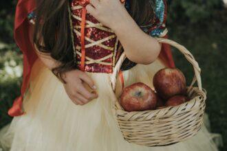 découvrez les bienfaits du vinaigre de cidre de pomme, un remède naturel aux nombreuses vertus pour la santé, la digestion et la beauté. apprenez à l'intégrer dans votre quotidien et à profiter de ses propriétés revitalisantes.