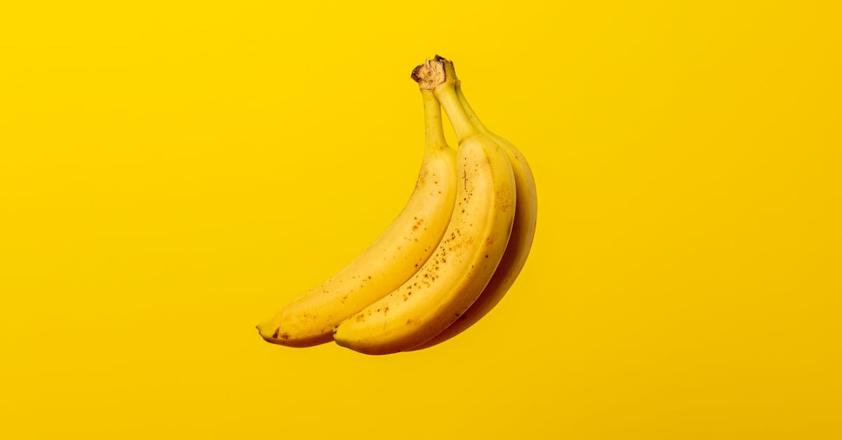 découvrez les bienfaits des bananes, un fruit savoureux et nourrissant, riche en vitamines et minéraux. apprenez des recettes délicieuses et des astuces pour intégrer ce super-aliment dans votre alimentation quotidienne.