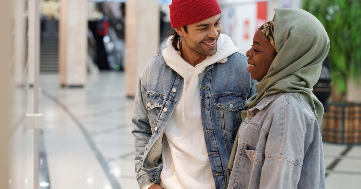 célébrez la journée de votre petite amie avec amour et tendresse ! découvrez des idées de cadeaux, des messages touchants et des activités romantiques pour faire de ce jour un moment inoubliable et renforcer votre lien.