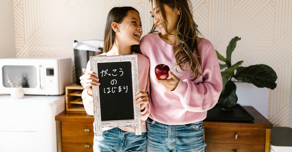 découvrez la beauté et la signification des prénoms japonais pour les filles. explorez une sélection unique de noms traditionnels et modernes, chacun avec son histoire et son caractère, pour trouver celui qui convient parfaitement à votre petite fille.