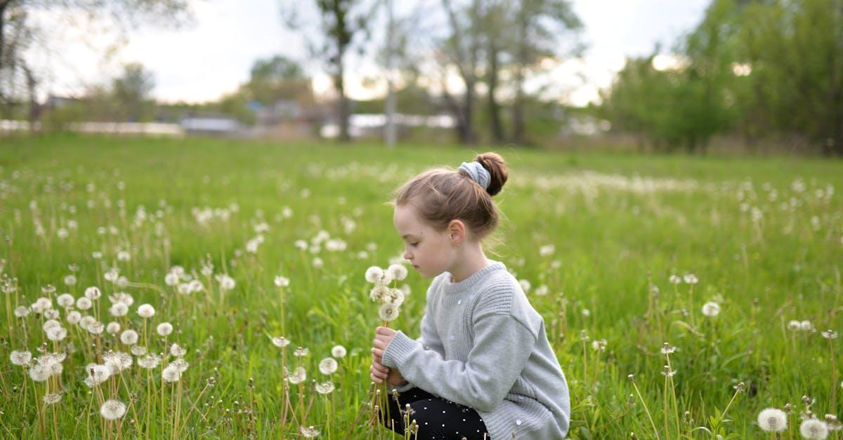 découvrez notre sélection de prénoms de filles rares et uniques pour donner une touche d'originalité à votre bébé. explorez des noms intemporels et insolites qui font la différence et reflètent la personnalité de votre petite fille.