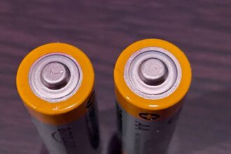 découvrez tout ce qu'il faut savoir sur l'autonomie de la batterie : conseils pour l'optimiser, facteurs influençant sa durée de vie, et astuces pour prolonger la performance de vos appareils électroniques.