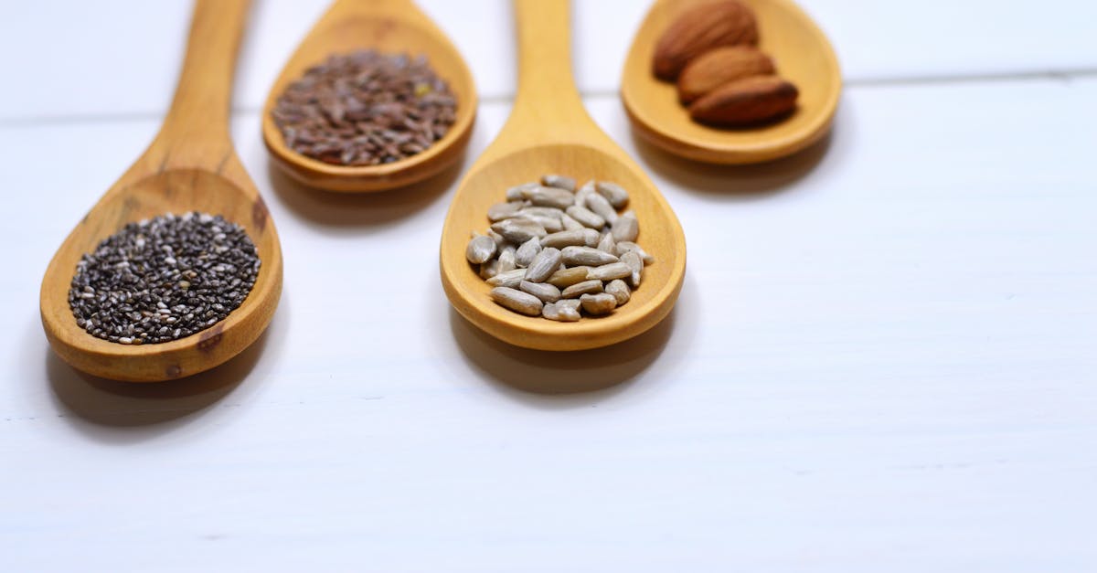 découvrez les bienfaits des graines de chia, super-aliment riche enomega-3 et en fibres. intégrez-les facilement dans vos recettes pour booster votre santé et votre énergie. apprenez comment les utiliser pour une alimentation équilibrée.