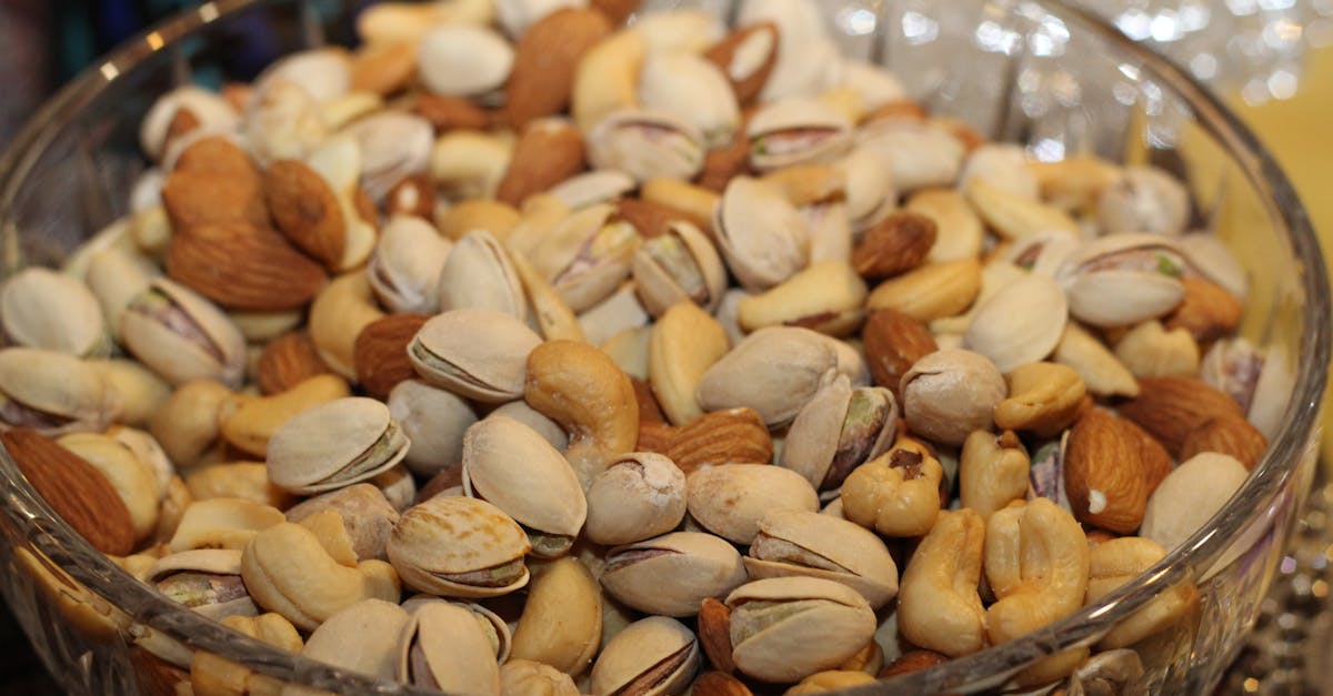 découvrez tout ce que vous devez savoir sur le cholestérol : ses types, son impact sur la santé, comment le maîtriser à travers votre alimentation et votre mode de vie. des conseils pratiques pour maintenir un taux de cholestérol équilibré et prévenir les risques cardiovasculaires.