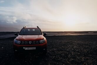 découvrez le dacia c-néo, un véhicule au design moderne et innovant, alliant confort et performance à un prix abordable. idéal pour les citadins à la recherche d'un moyen de transport pratique et économique.