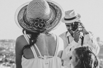 fotor est un outil en ligne puissant dédié à la retouche photo et à la création graphique. simplifiez vos projets créatifs avec des fonctionnalités avancées, des modèles variés et une interface intuitive adaptée à tous, des débutants aux professionnels.