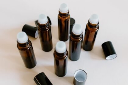 découvrez des remèdes maison efficaces et naturels pour soulager divers maux du quotidien. apprenez à utiliser des ingrédients simples disponibles chez vous pour améliorer votre bien-être au naturel.