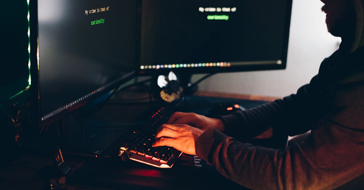 découvrez tout ce qu'il faut savoir sur les malwares : définition, types, méthodes de propagation et conseils pour se protéger efficacement contre ces menaces informatiques.