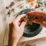 découvrez des remèdes naturels efficaces pour améliorer votre bien-être au quotidien. explorez des solutions à base de plantes, d'huiles essentielles et d'autres ingrédients naturels pour soulager divers maux et renforcer votre santé de manière douce et respectueuse.