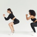 découvrez l'exercice des squats, un incontournable pour renforcer vos jambes et fessiers. apprenez les différentes techniques et variantes pour optimiser votre entraînement et améliorer votre posture. transformez votre routine fitness dès aujourd'hui !