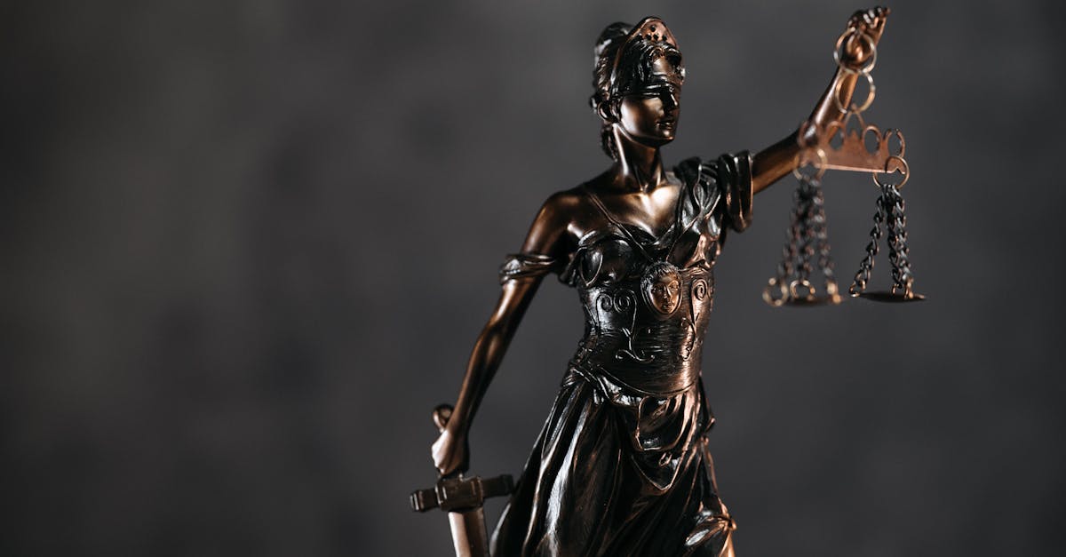 découvrez le symbole égal barré, utilisé pour indiquer l'inégalité ou l'exclusion dans diverses disciplines. apprenez son utilisation, son importance et comment l'intégrer dans vos travaux mathématiques et scientifiques.