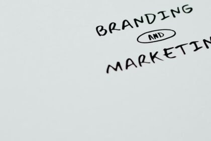 découvrez le monde fascinant du design graphique avec d logo, votre expert en création de logos uniques et mémorables. transformez votre identité visuelle et démarquez-vous avec des créations sur mesure qui reflètent votre marque.