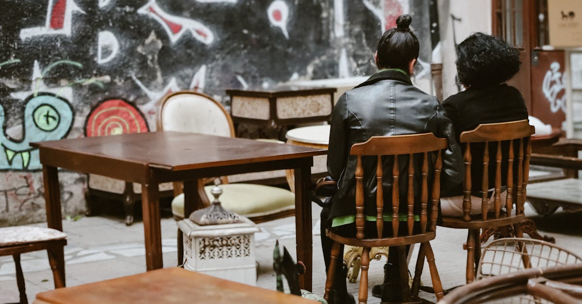 découvrez le concept de solidarité, un principe fondamental qui unit les individus au-delà des différences. explorez comment la solidarité joue un rôle essentiel dans le renforcement des communautés, la promotion de l'entraide et le soutien mutuel face aux défis de la vie quotidienne.