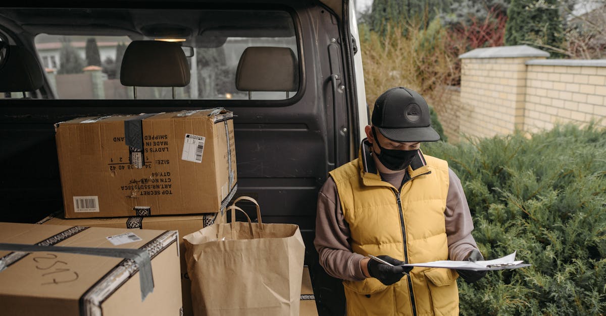 découvrez comment l'intelligence artificielle révolutionne la détection et la prévention de la fraude dans la livraison de colis, assurant sécurité et efficacité.