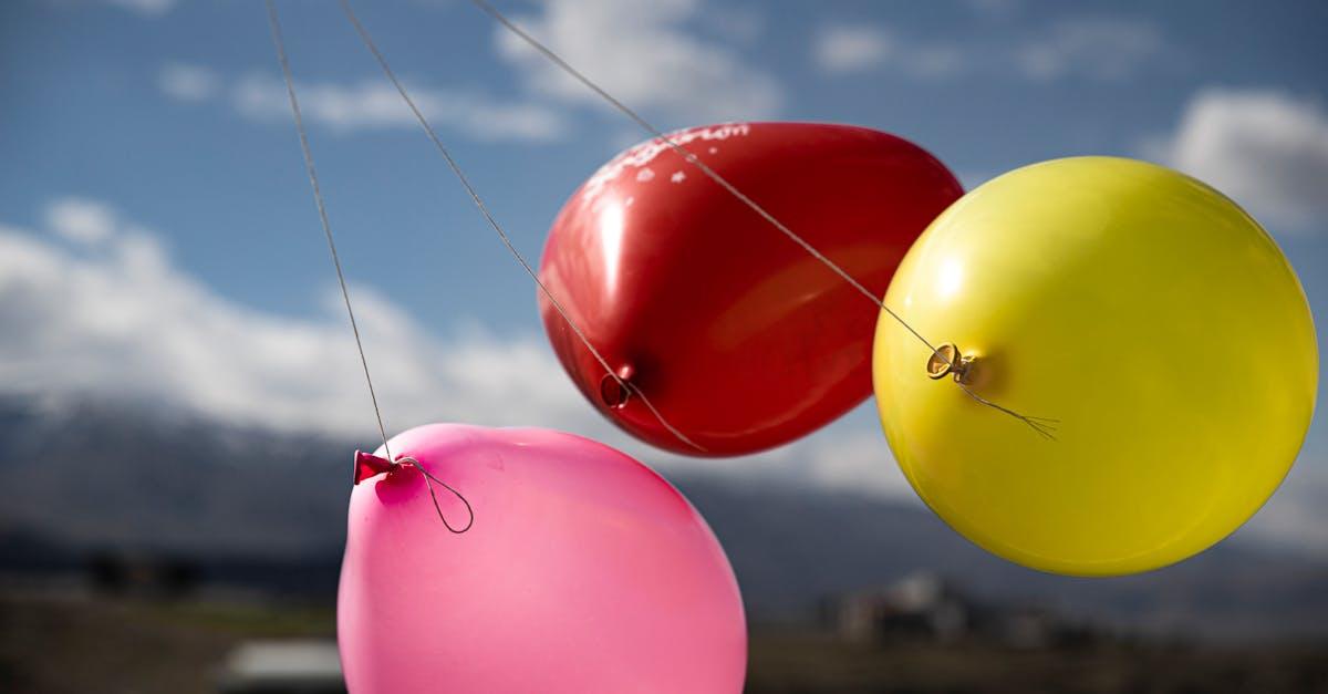 découvrez les enjeux liés à la rareté de l'hélium, ses impacts industriels et les solutions pour préserver cette ressource précieuse.