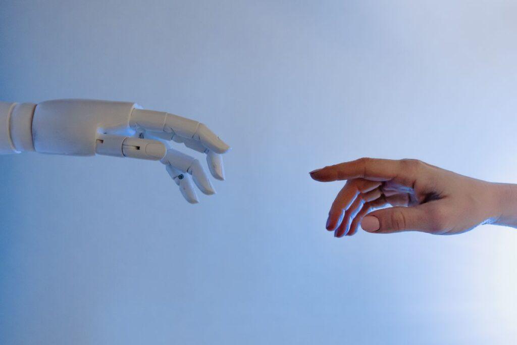 OpenAI vise les familles : ChatGPT dans les foyers